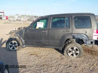 2008 Jeep Liberty Sport with VIN 1J8GP28K98W245697, listed as a IAAI auction lot 40896591 with Not Provided miles. Bid and sale history available at carsss.com. Image 15.