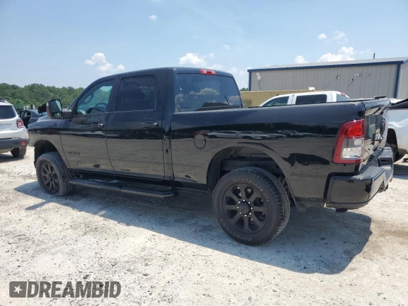 2024 Ram 2500 Big Horn z VIN 3C6UR5DJ4RG382802, wystawiony jako Copart lot #62024245 z przebiegiem 18 033 mil mil oraz Czysty tytuł • Clean title. Historia ofert i sprzedaży dostępna na DreamBid. Obrazek 2.