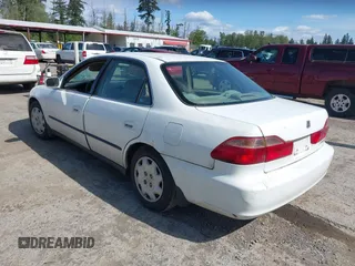 1998 Honda Accord LX с VIN 1HGCG5548WA111143, выставлен на аукционе IAAI как лот 42327931 с пробегом 145 843 миль миль и . История ставок и продаж доступна на DreamBid. Изображение 3.