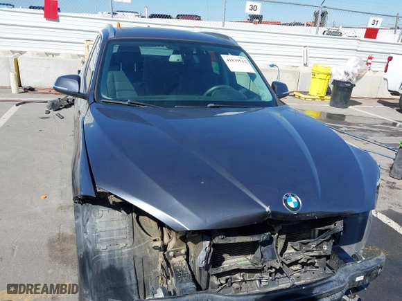2014 BMW X1 xDrive28i with VIN WBAVL1C57EVY23722, listed as a IAAI auction lot 41839543 with 121,742 mi miles. Bid and sale history available at carsss.com. Image 13.