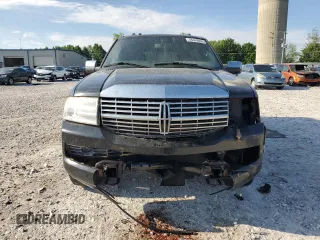 2008 Lincoln Navigator z VIN 5LMFU28598LJ01647, wystawiony jako Copart lot #58449865 z przebiegiem 171 060 mil mil oraz Czysty tytuł • Clean title. Historia ofert i sprzedaży dostępna na DreamBid. Obrazek 5.