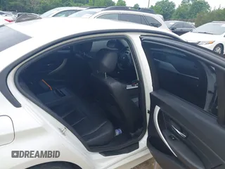 2012 BMW 3 Series 328i с VIN WBA3A5G56CNP15801, выставлен на аукционе IAAI как лот 42476836 с пробегом 166 614 миль миль и . История ставок и продаж доступна на DreamBid. Изображение 8.