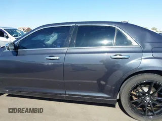 2016 Chrysler 300 C с VIN 2C3CCAEG5GH190372, выставлен на аукционе IAAI как лот 42343631 с пробегом 153 518 миль миль и . История ставок и продаж доступна на DreamBid. Изображение 14.