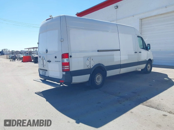 2011 Mercedes-Benz Sprinter Cargo with VIN WD3PE8CB5B5607099, listed as a IAAI auction lot 41802421 with 286,420 mi miles. Bid and sale history available at carsss.com. Image 4.