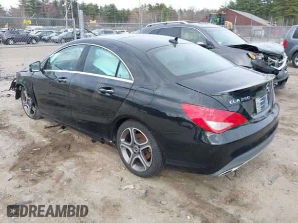2019 Mercedes-Benz CLA 250 z VIN WDDSJ4GB4KN756723, wystawiony jako IAAI lot #42061022 z przebiegiem 72 813 mil mil oraz . Historia ofert i sprzedaży dostępna na DreamBid. Obrazek 3.