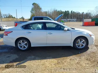 2014 Nissan Altima 2.5 S with VIN 1N4AL3AP7EN222382, listed as a IAAI auction lot 41674109 with 84,721 mi miles. Bid and sale history available at carsss.com. Image 13.