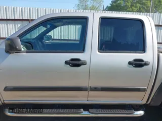 2006 Chevrolet Colorado LT w/2LT with VIN 1GCDT136X68221789, listed as a IAAI auction lot 42041440 with 216,625 mi miles. Bid and sale history available at carsss.com. Image 15.