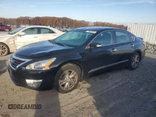 2015 Nissan Altima SV with VIN 1N4AL3AP6FC112324, listed as a Copart auction lot 79833204 with 147,584 mi miles and Clean Title. Bid and sale history available at carsss.com. Image 1.