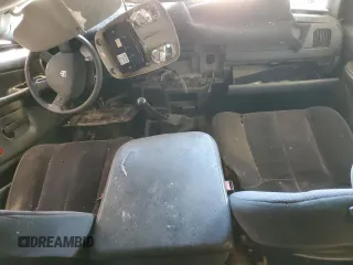 2005 Dodge 3500 SLT z VIN 3D7MR48C15G859605, wystawiony jako Copart lot #55133275 z przebiegiem Nie podano mil oraz Nie do naprawy • Non repairable. Historia ofert i sprzedaży dostępna na DreamBid. Obrazek 8.