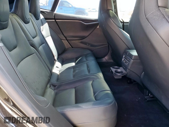 2019 Tesla Model S 100D with VIN 5YJSA1E46KF331936, listed as a Copart auction lot 49639135 with 20,499 mi miles and Salvage title. Bid and sale history available at DreamBid. Image 10.