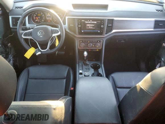 2021 Volkswagen Atlas SE z VIN 1V2LP2CA2MC589404, wystawiony jako Copart lot #84116254 z przebiegiem 54 955 mil mil oraz Szkody całkowita. Historia ofert i sprzedaży dostępna na DreamBid. Obrazek 8.