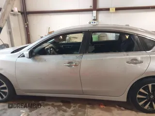 2018 Nissan Altima SR with VIN 1N4AL3AP4JC282996, listed as a IAAI auction lot 41722960 with 139,532 mi miles and . Bid and sale history available at carsss.com. Image 13.