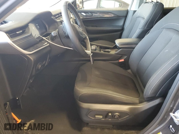 2023 Jeep Grand Cherokee Laredo z VIN 1C4RJKAG6P8729546, wystawiony jako Copart lot #57813475 z przebiegiem 36 429 mil mil oraz Szkoda całkowita • Salvage title. Historia ofert i sprzedaży dostępna na DreamBid. Obrazek 7.