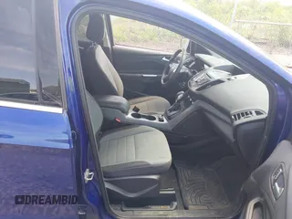 2016 Ford Escape SE z VIN 1FMCU9G97GUA82186, wystawiony jako IAAI lot #42204318 z przebiegiem 111 982 mil mil oraz . Historia ofert i sprzedaży dostępna na DreamBid. Obrazek 5.