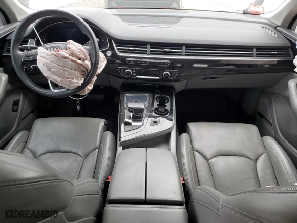 2017 Audi Q7 Prestige with VIN WA1VABF7XHD030530, listed as a Copart auction lot 43613665 with 0 miles and Salvage Title. Bid and sale history available at carsss.com. Image 8.
