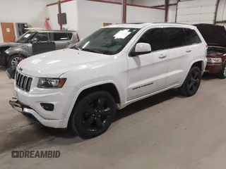 2015 Jeep Grand Cherokee Laredo with VIN 1C4RJFAG4FC747532, listed as a IAAI auction lot 41764541 with 196,385 mi miles. Bid and sale history available at carsss.com. Image 17.
