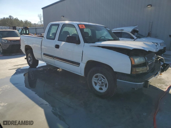 2003 Chevrolet Silverado 1500 LS with VIN 2GCEC19X831177116, listed as a Copart auction lot 86799024 with 0 mi miles and Salvage Title. Bid and sale history available at carsss.com. Image 4.