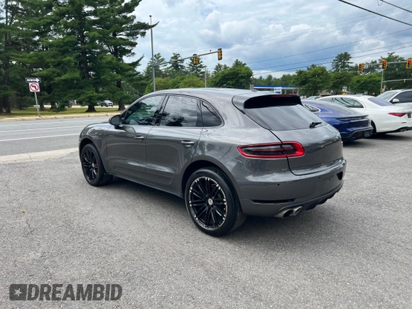 2016 Porsche Macan S with VIN WP1AB2A53GLB59073, listed as a Copart auction lot 64333075 with 148,584 mi miles and Clean title. Bid and sale history available at DreamBid. Image 3.
