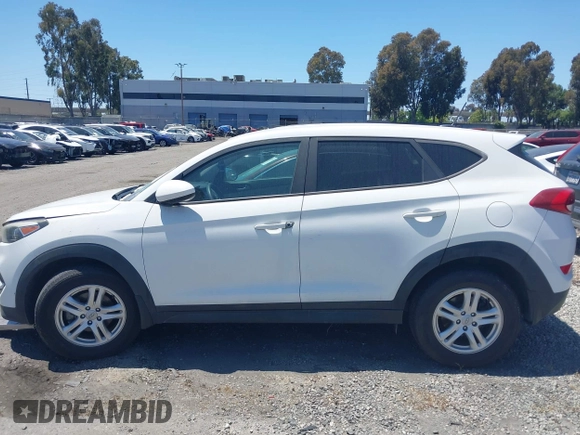 2016 Hyundai Tucson SE z VIN KM8J23A45GU246722, wystawiony jako IAAI lot #41522829 z przebiegiem 123 777 mil mil oraz . Historia ofert i sprzedaży dostępna na DreamBid. Obrazek 13.