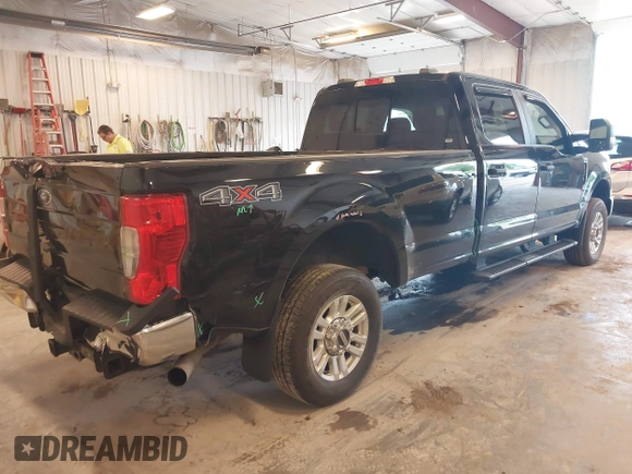 2020 Ford F-250 XL z VIN 1FT7W2B61LED31624, wystawiony jako IAAI lot #42383538 z przebiegiem 124 775 mil mil oraz . Historia ofert i sprzedaży dostępna na DreamBid. Obrazek 4.