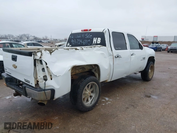 2011 Chevrolet Silverado 1500 LT with VIN 3GCPCSE09BG381453, listed as a IAAI auction lot 41556513 with 200,770 mi miles and . Bid and sale history available at DreamBid. Image 4.